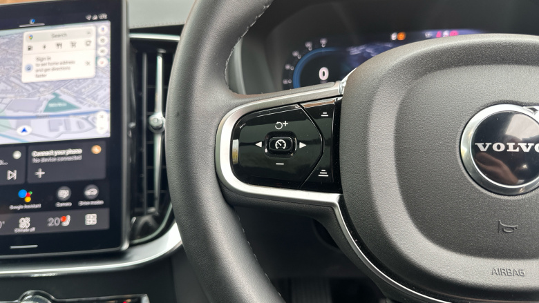 Volvo XC90 2.0 T8 PHEV Ultra Dark 5dr AWD Geartronic Estate